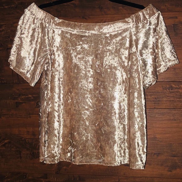 Off-the-shoulder Crushed Velvet Top- Cream/Gold - Picture 2 of 3